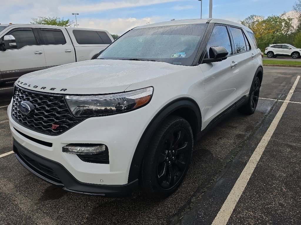 Used 2022 Ford Explorer ST w/ Equipment Group 401A AWD/4WD image 2