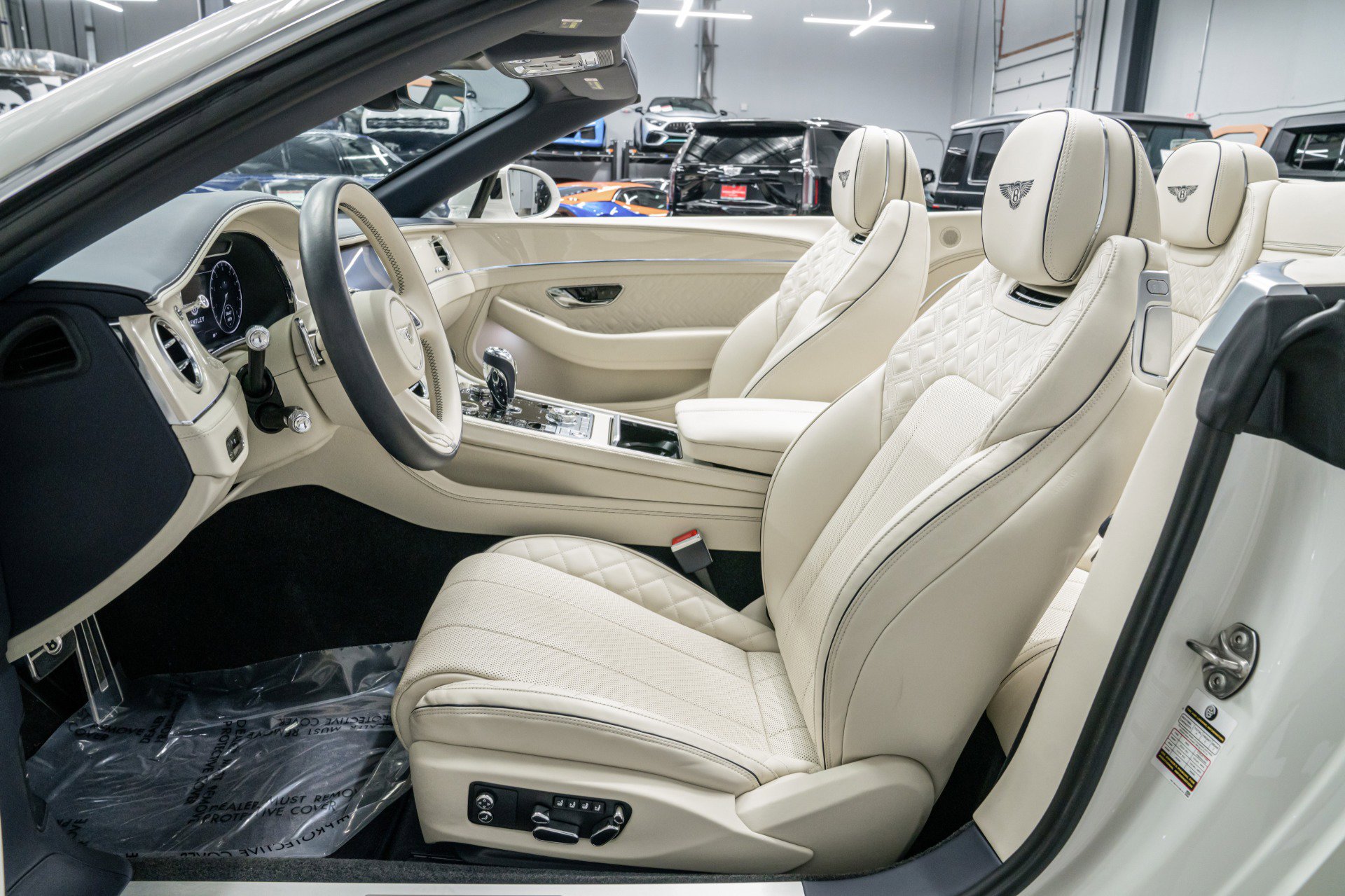 Used 2023 Bentley Continental GT Azure image 22