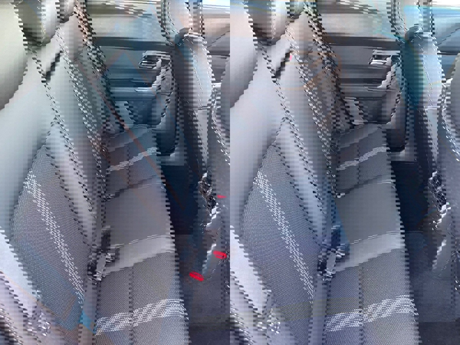 Used 2025 MAZDA CX-50 AWD 2.5 S w/ Premium Package image 17