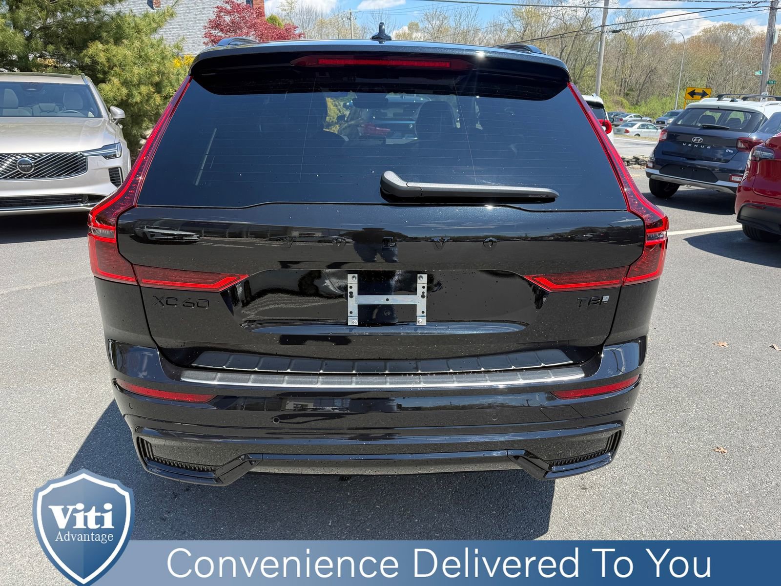New 2026 Volvo XC60 T8 Ultra w/ Protection Package Premier AWD/4WD image 7