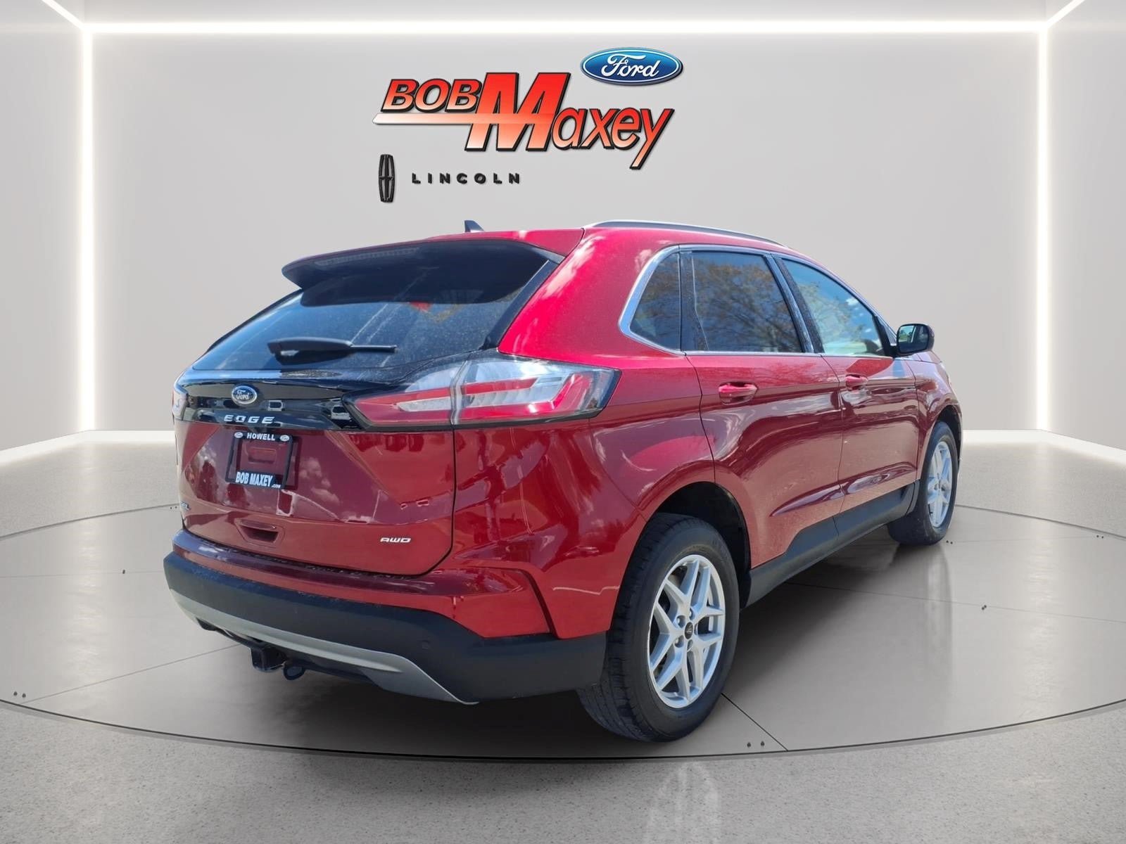 Used 2024 Ford Edge SEL w/ Convenience Package AWD/4WD image 4