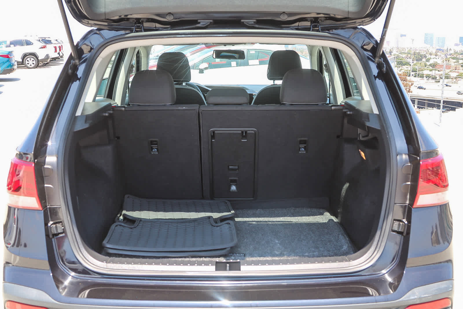 Used 2022 Volkswagen Taos S image 27