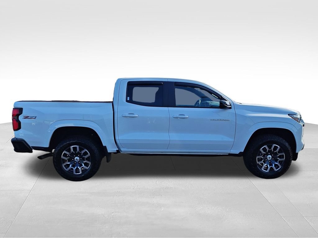 Used 2023 Chevrolet Colorado Z71 w/ Z71 Convenience Package 2 AWD/4WD image 6