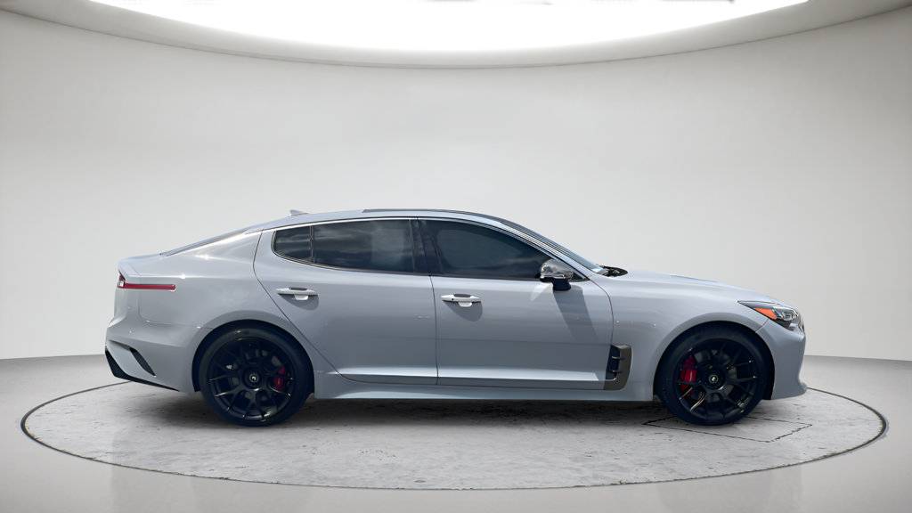 Used 2022 Kia Stinger GT1 AWD/4WD image 2