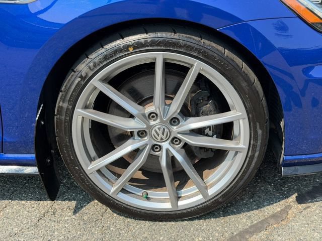 Used 2019 Volkswagen Golf R 4-Door AWD/4WD image 9