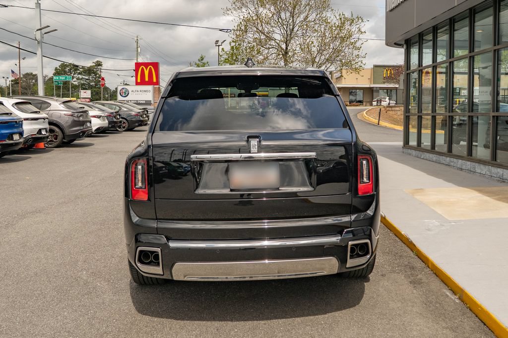 Used 2025 Rolls-Royce Cullinan AWD/4WD image 5
