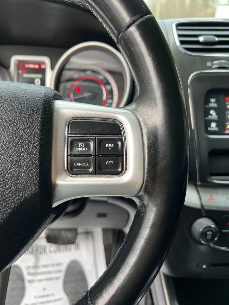 Used 2019 Dodge Journey SE w/ Connectivity Group image 16