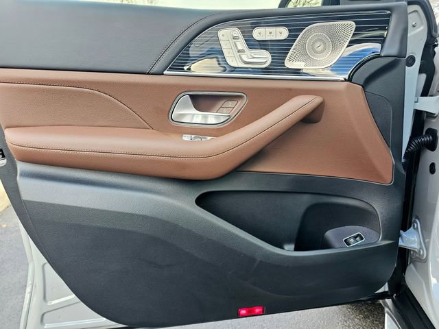 Certified 2025 Mercedes-Benz GLS 450 4MATIC image 21