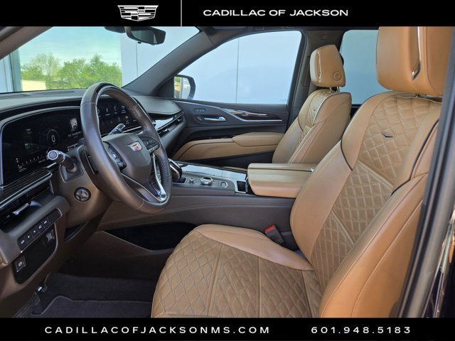 Certified 2023 Cadillac Escalade Premium Luxury image 7