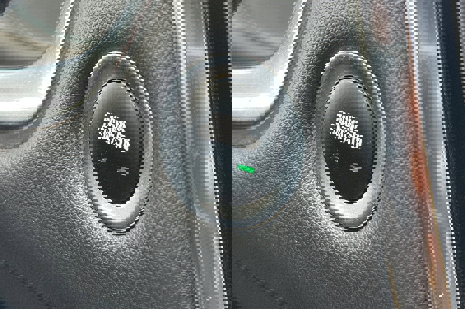 Used 2023 Chevrolet Traverse LT image 23