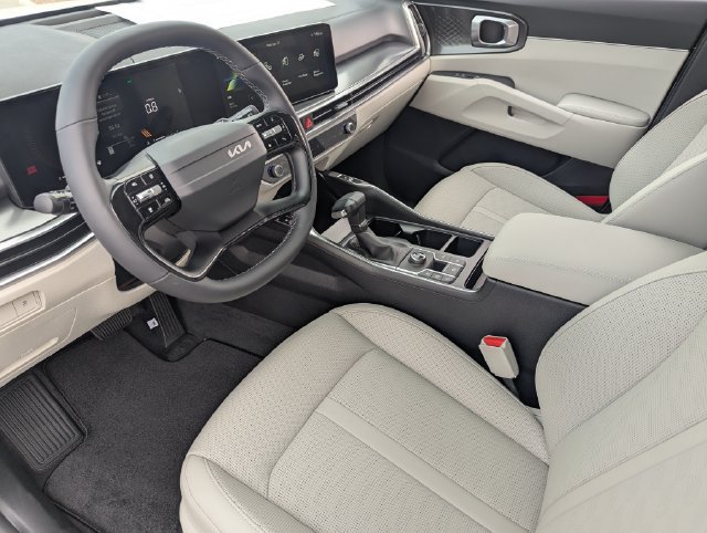 Certified 2026 Kia Sorento S FWD image 23