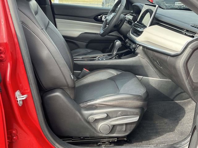 Used 2023 Jeep Compass Limited image 23