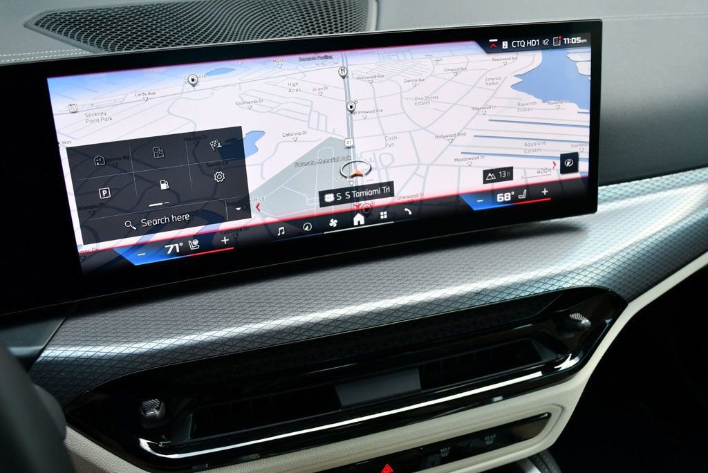 Used 2025 BMW M440i Convertible RWD image 13