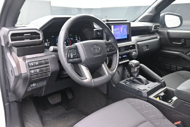 Used 2024 Toyota Tacoma SR5 w/ SR5 Upgrade Package RWD image 21