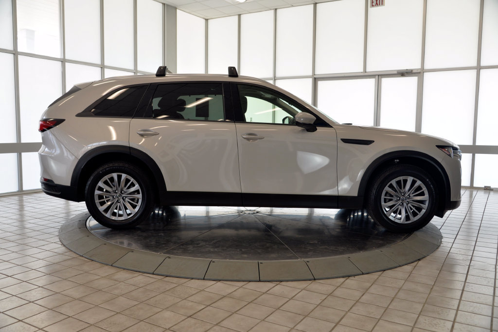 Used 2024 MAZDA CX-90 3.3 Turbo w/ Preferred Package AWD/4WD image 9