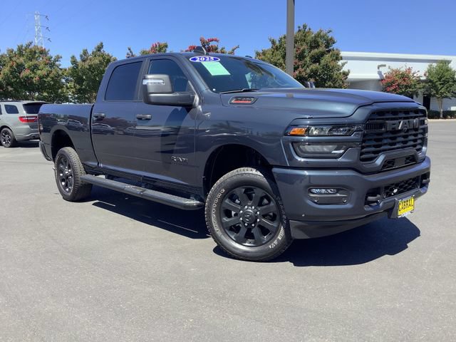 Used 2025 RAM 2500 Big Horn AWD/4WD image 2