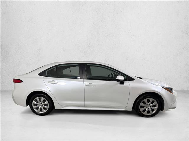 Used 2024 Toyota Corolla LE FWD image 2