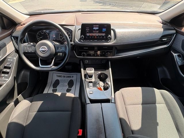 Used 2023 Nissan Rogue S FWD image 20
