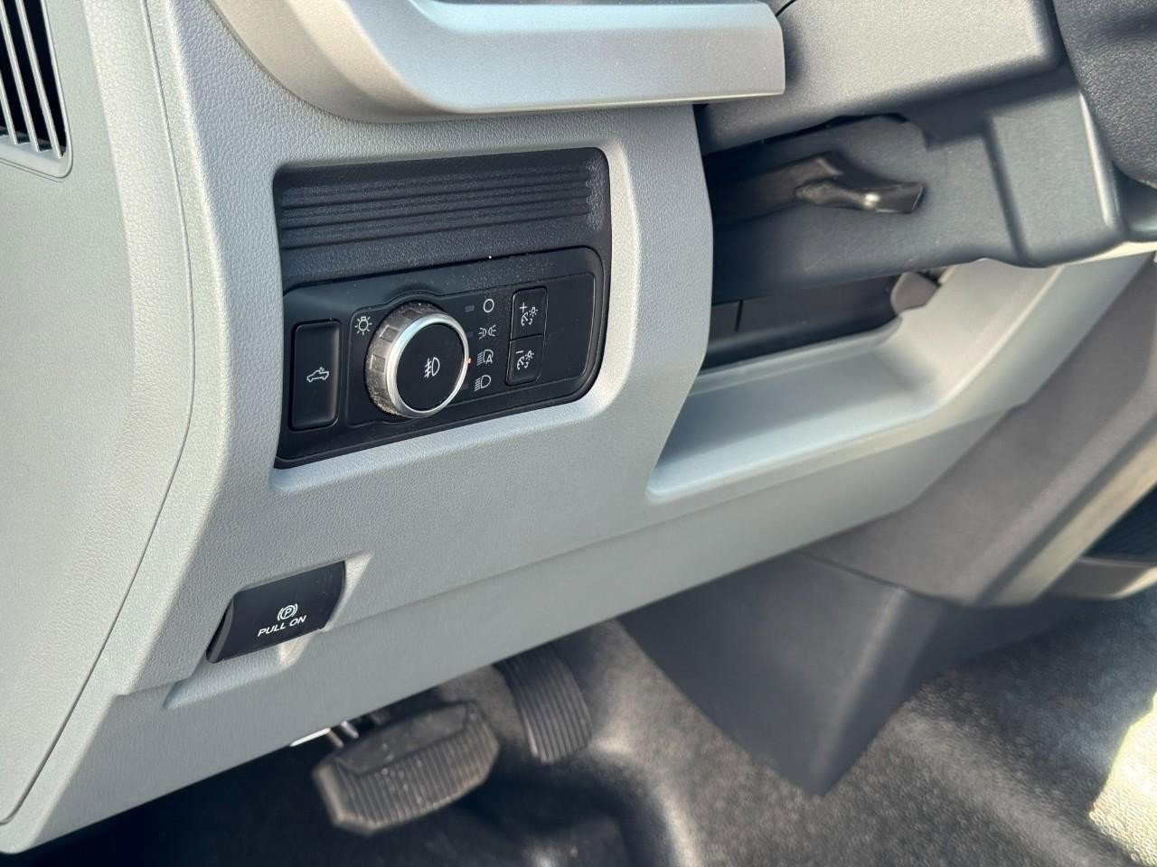 New 2026 Ford F250 XL w/ XL Chrome Package image 11