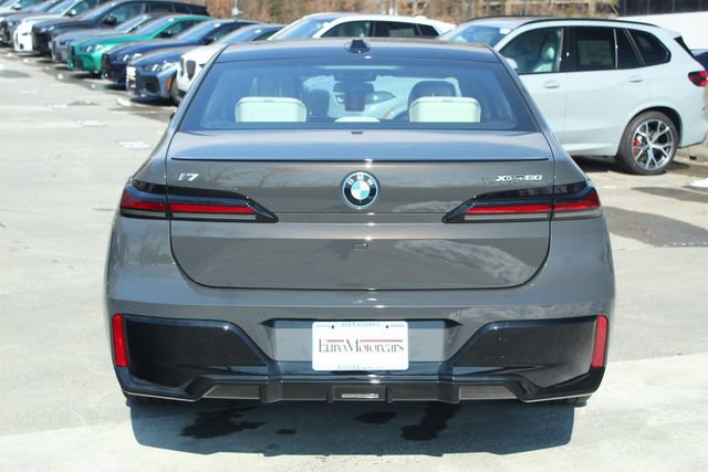 New 2026 BMW i7 xDrive60 w/ Executive Package image 7