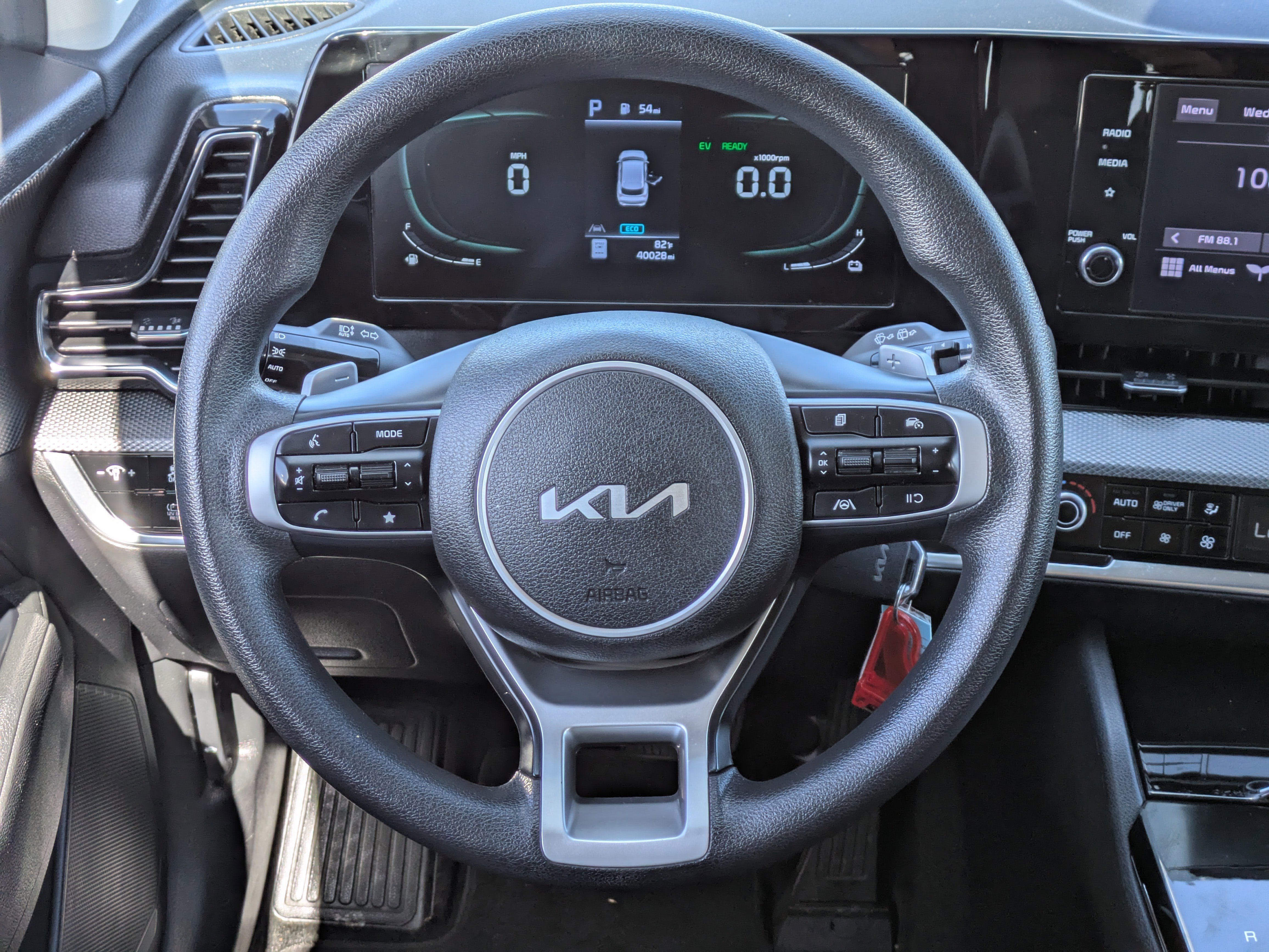 Used 2023 Kia Sportage LX image 21