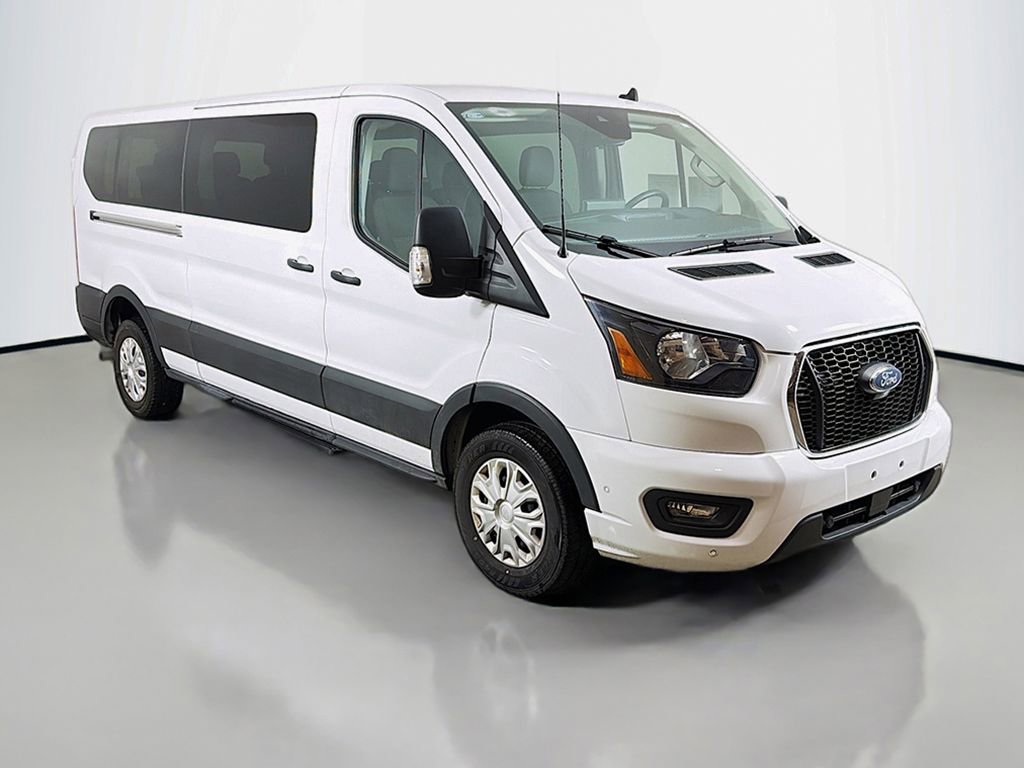 Used 2023 Ford Transit 350 XLT image 38