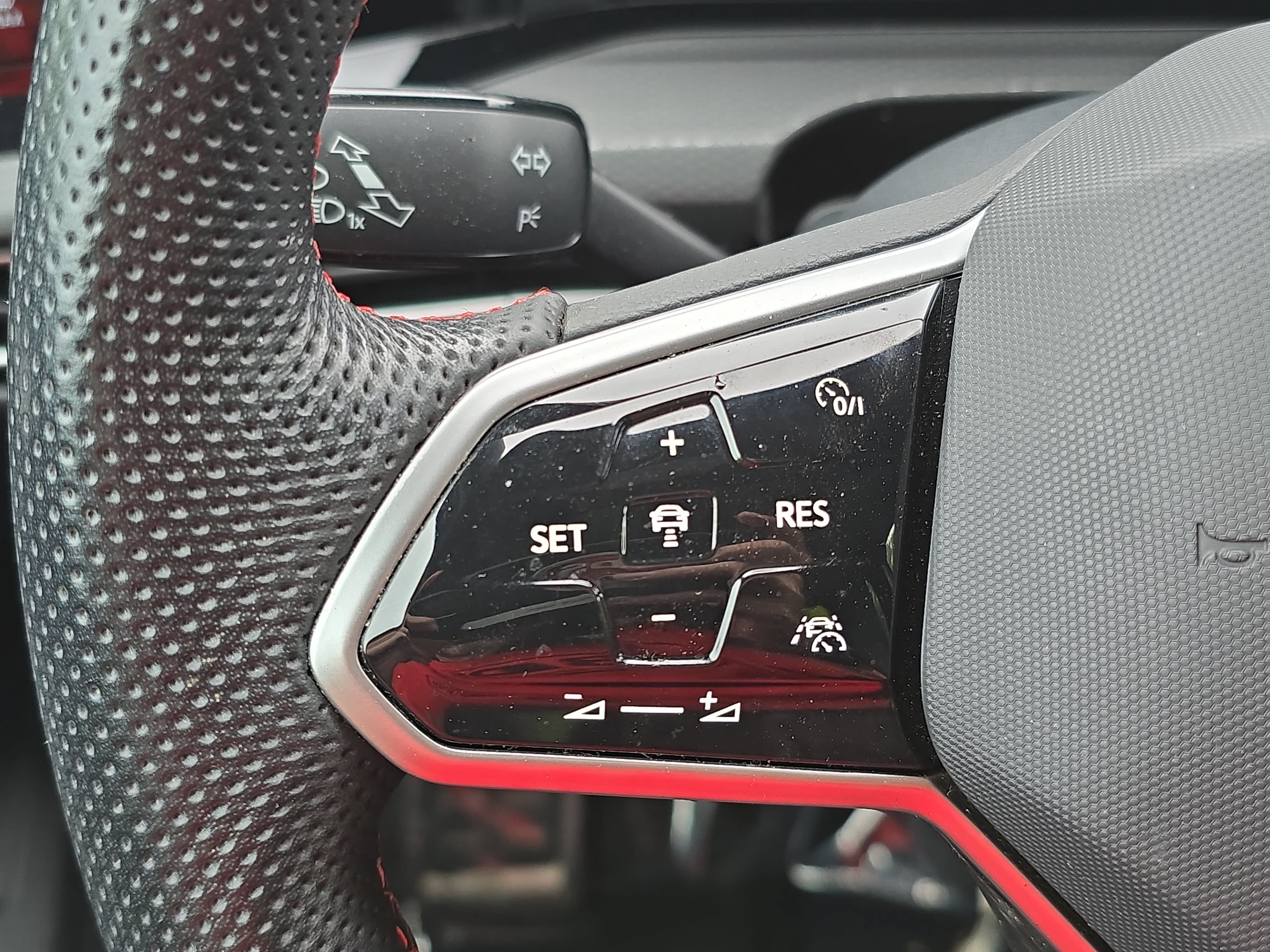 Used 2024 Volkswagen GTI SE FWD image 16