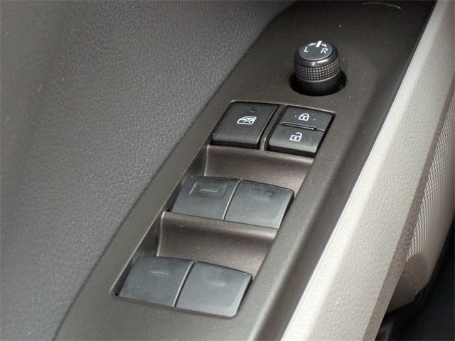 Used 2023 Toyota Camry SE image 24