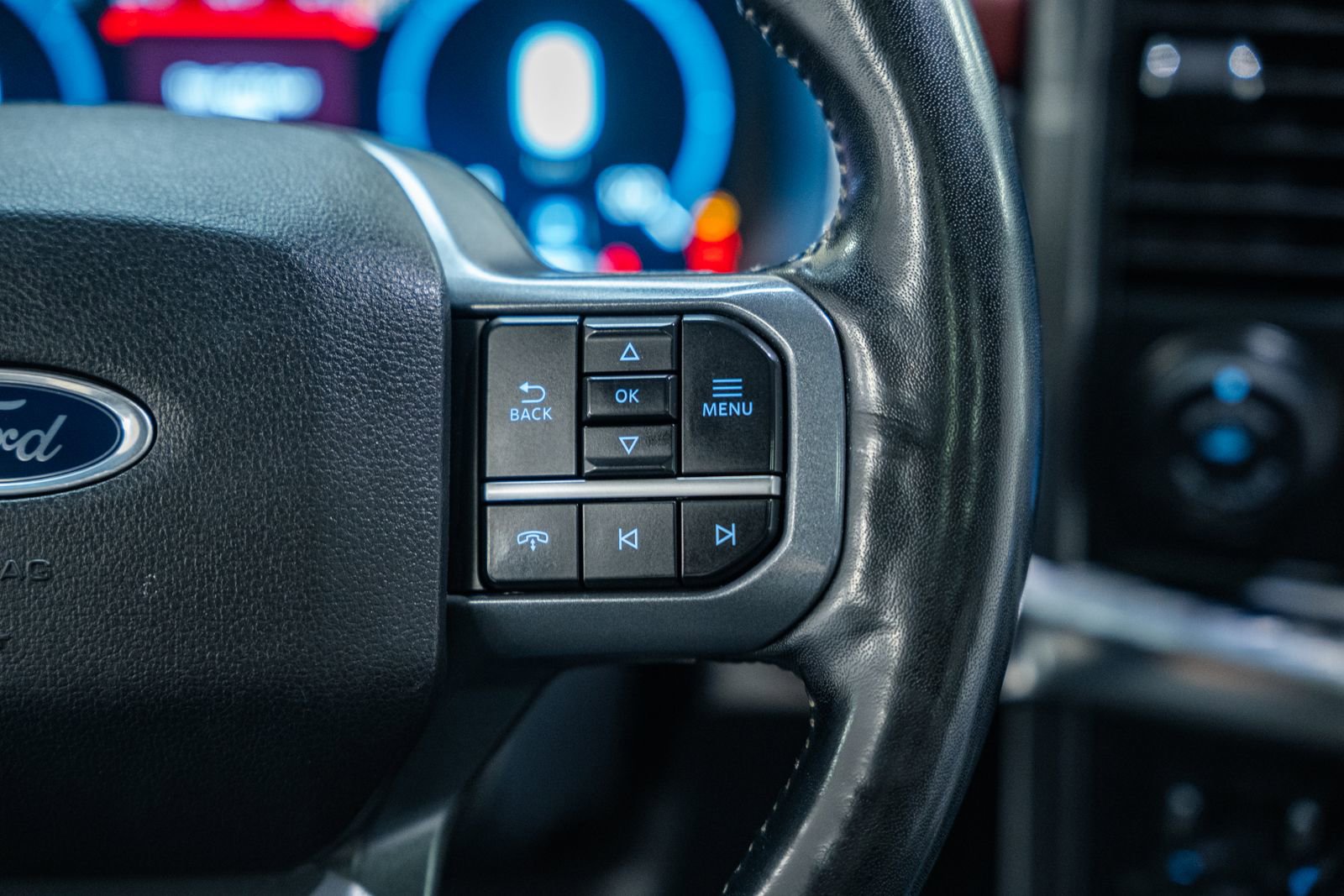 Used 2023 Ford F150 Lariat w/ Equipment Group 502A High image 35