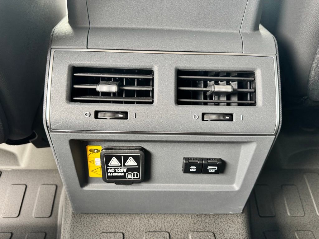 Used 2024 INEOS Grenadier image 19