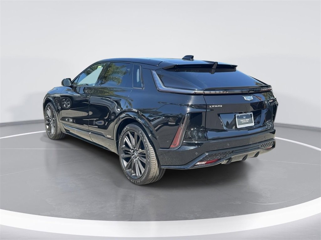 New 2026 Cadillac Lyriq V image 6