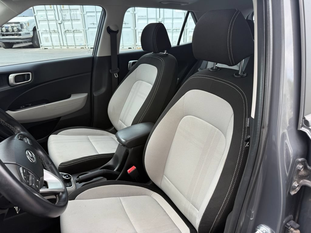 Used 2023 Hyundai Venue SEL w/ Cargo Package FWD image 21