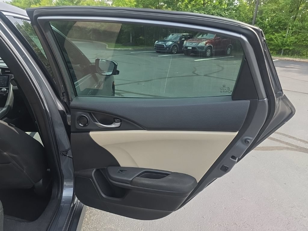Used 2018 Honda Civic EX image 24