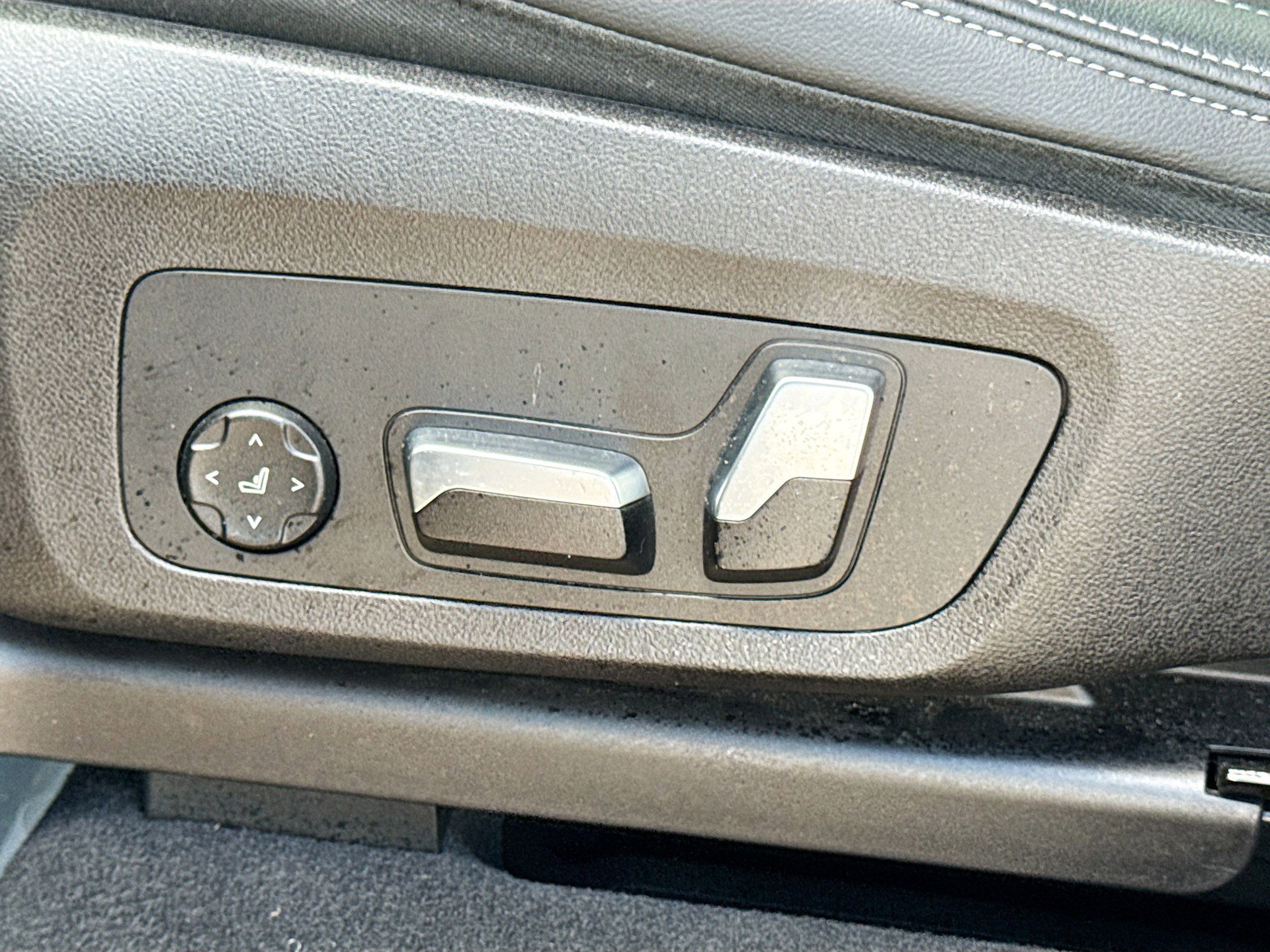 Used 2019 BMW X3 sDrive30i image 25