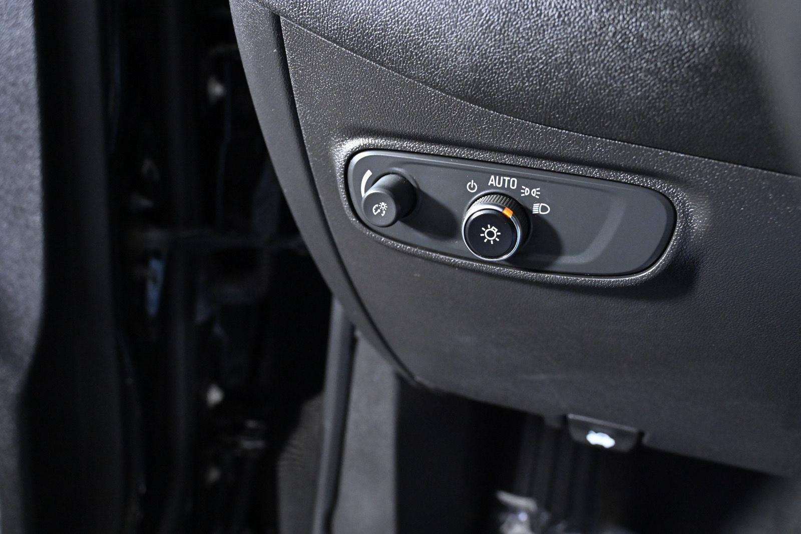 Used 2022 Chevrolet Equinox LT AWD/4WD image 18