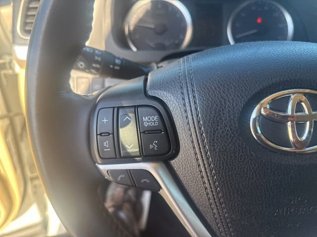 Used 2019 Toyota Highlander Plus image 16