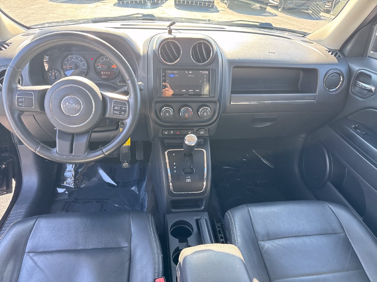 Used 2015 Jeep Patriot High Altitude AWD/4WD image 13