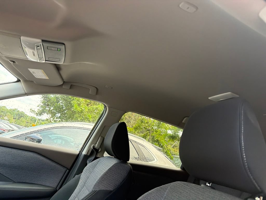Used 2023 Nissan Rogue SV FWD image 7