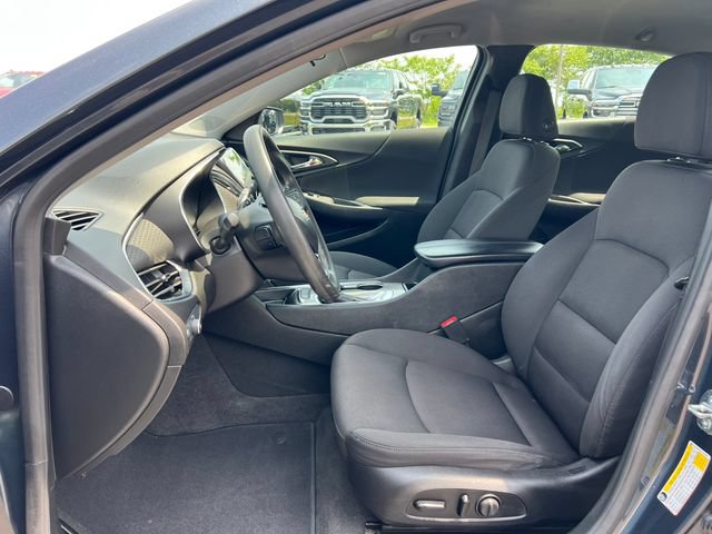 Used 2020 Chevrolet Malibu LT FWD image 3