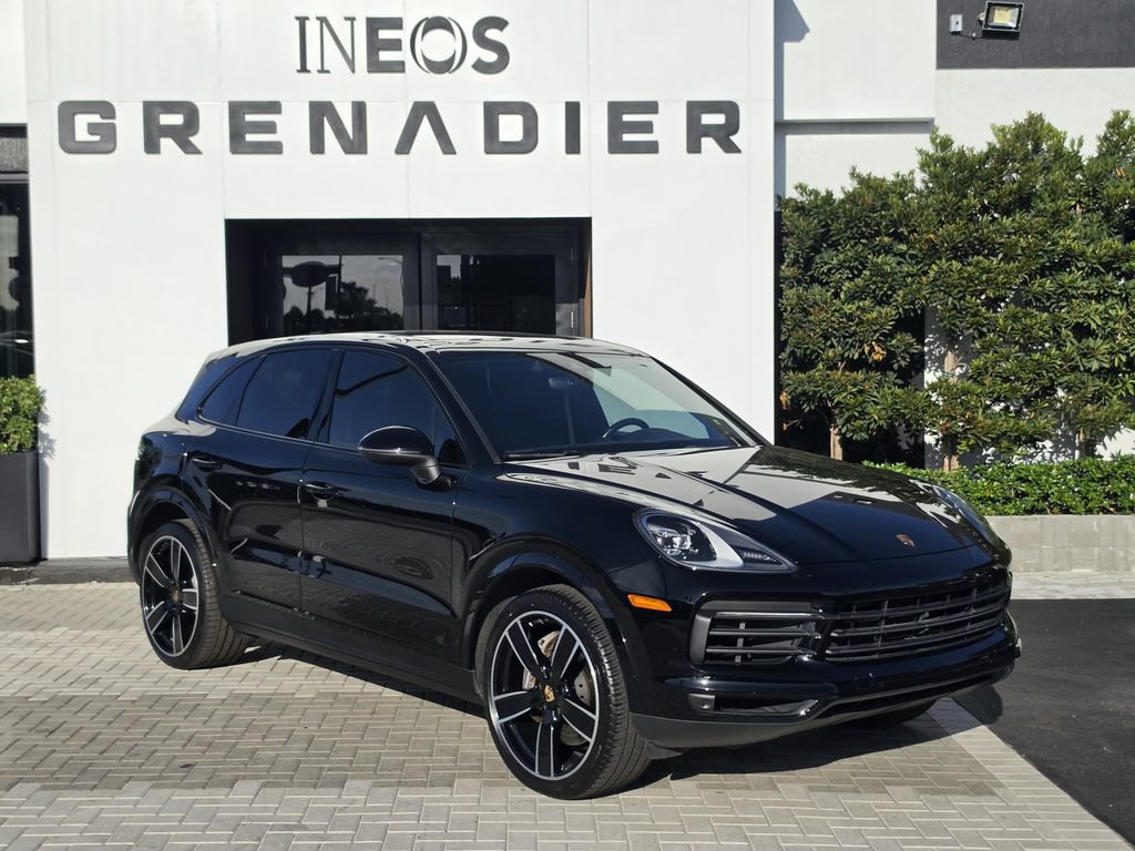 Used 2022 Porsche Cayenne Platinum Edition AWD/4WD image 2