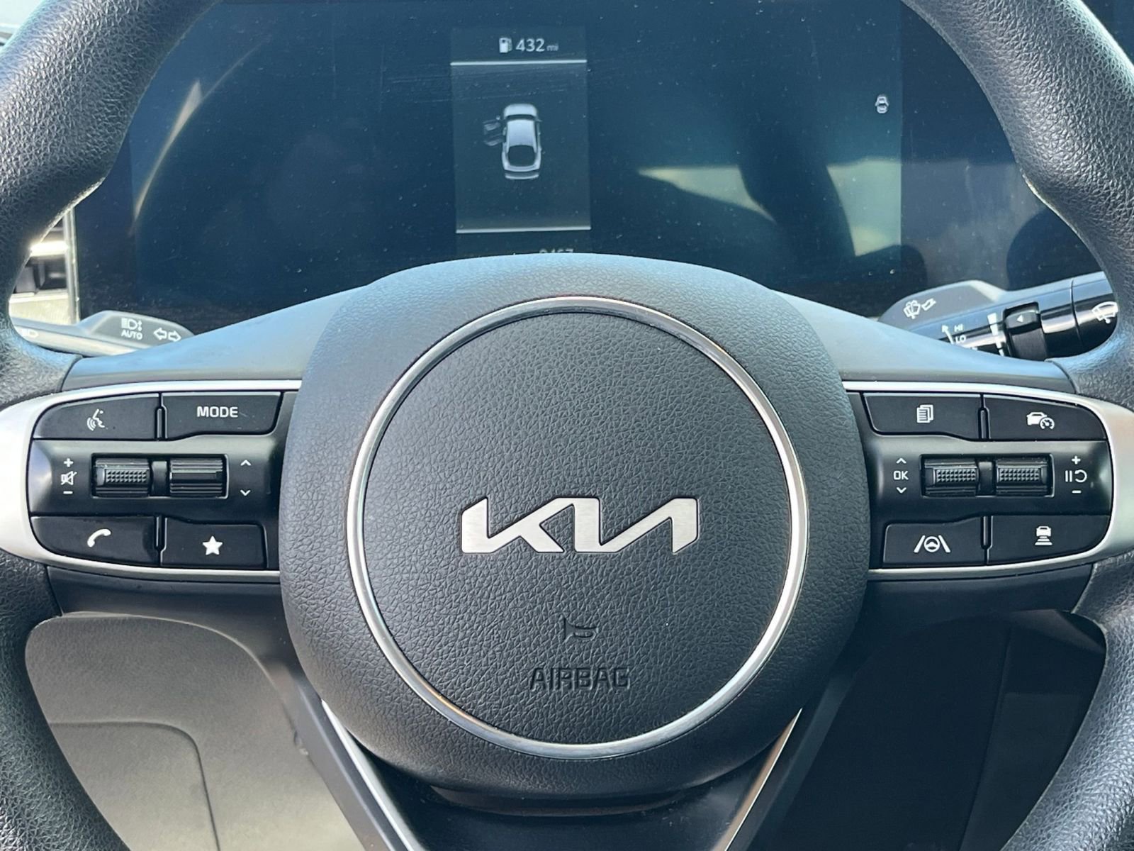 Used 2025 Kia K5 LXS FWD image 27