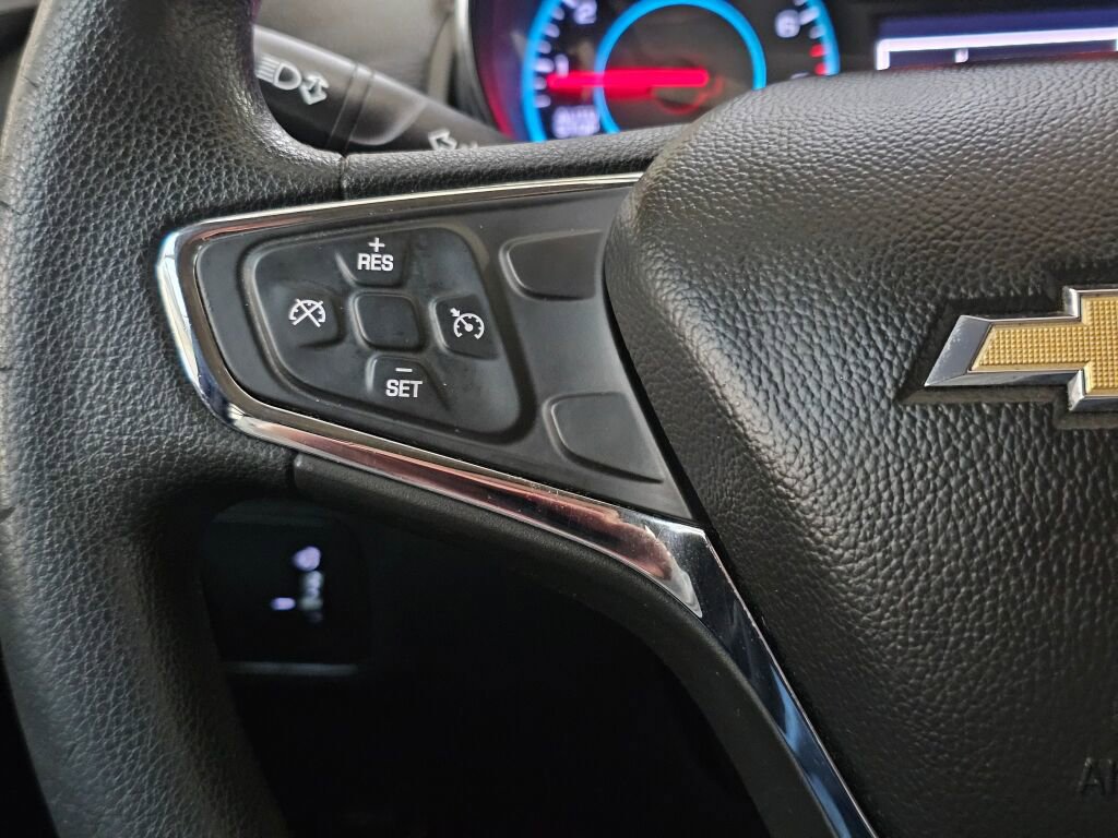Used 2017 Chevrolet Cruze LT FWD image 30