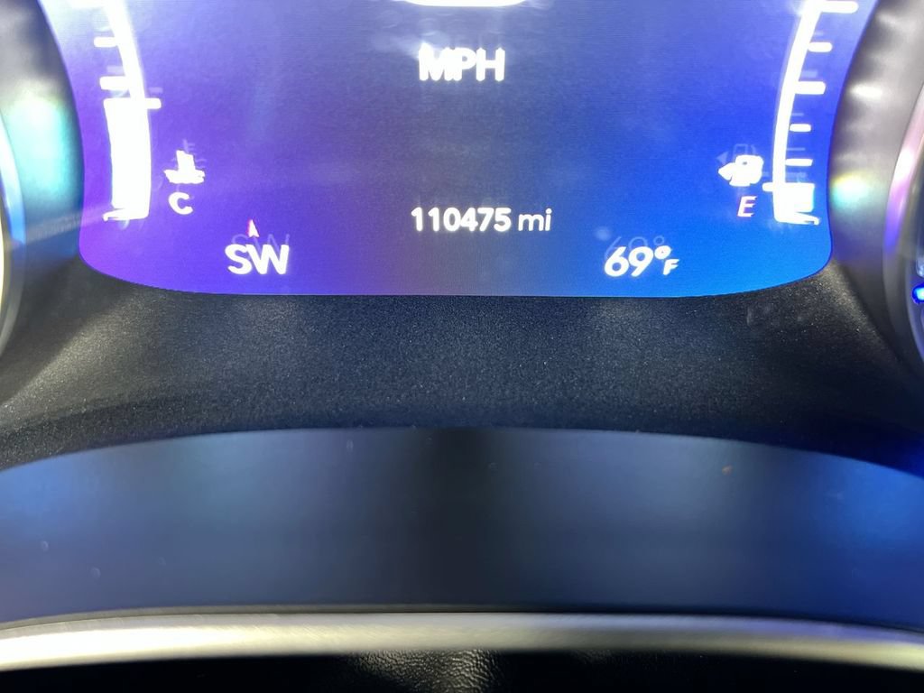 Used 2020 Chrysler Pacifica Touring w/ Advanced Safetytec Group FWD image 12