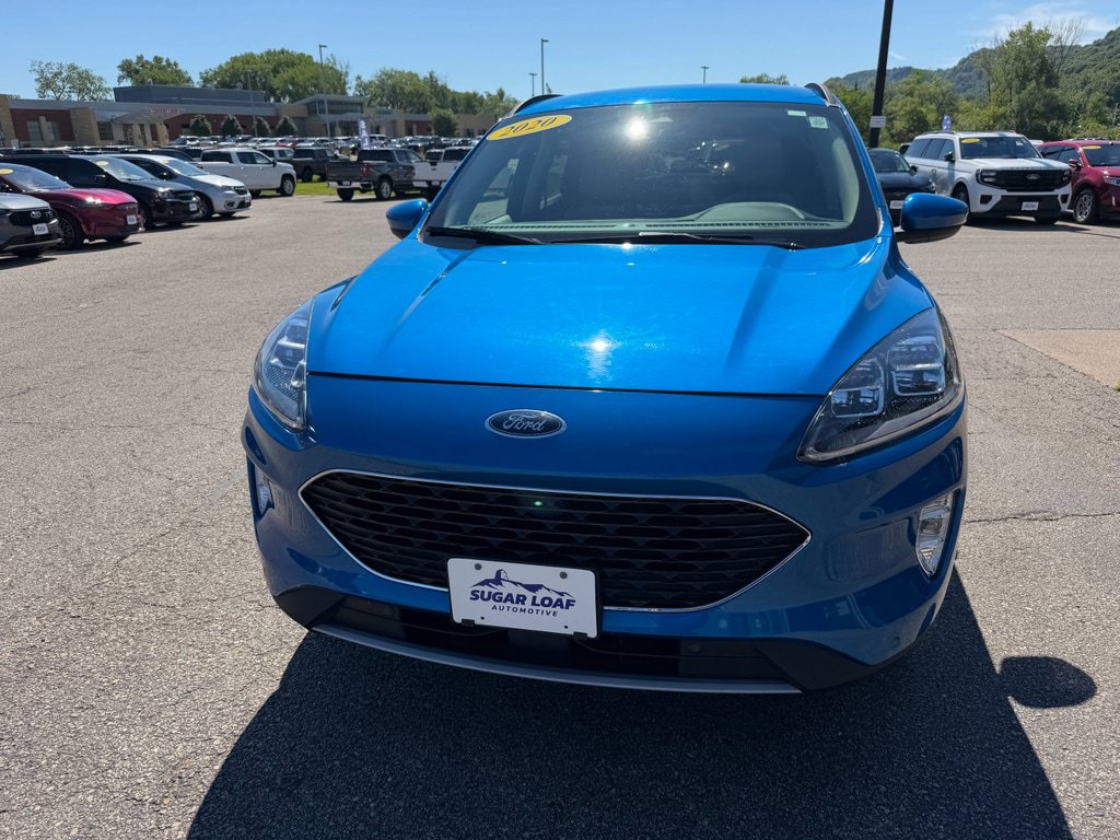 Used 2020 Ford Escape Titanium AWD/4WD image 2