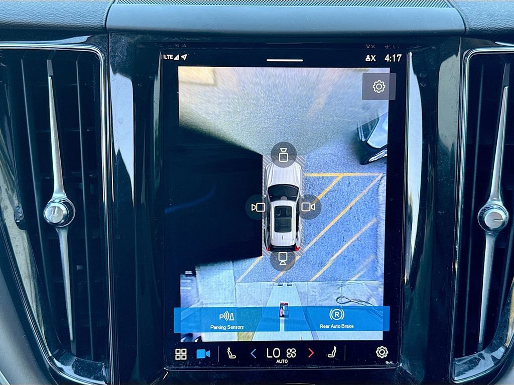 Used 2022 Volvo XC60 T8 Inscription Expression image 14