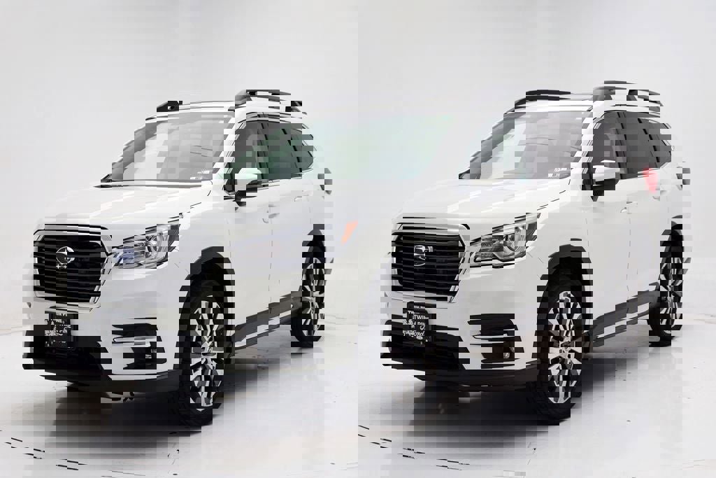 Used 2022 Subaru Ascent Limited w/ Technology Package image 5