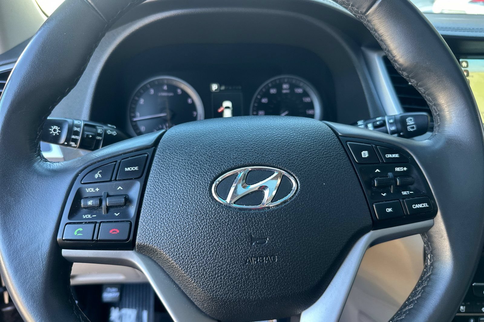Used 2016 Hyundai Tucson Limited w/ Option Group 03 FWD image 35