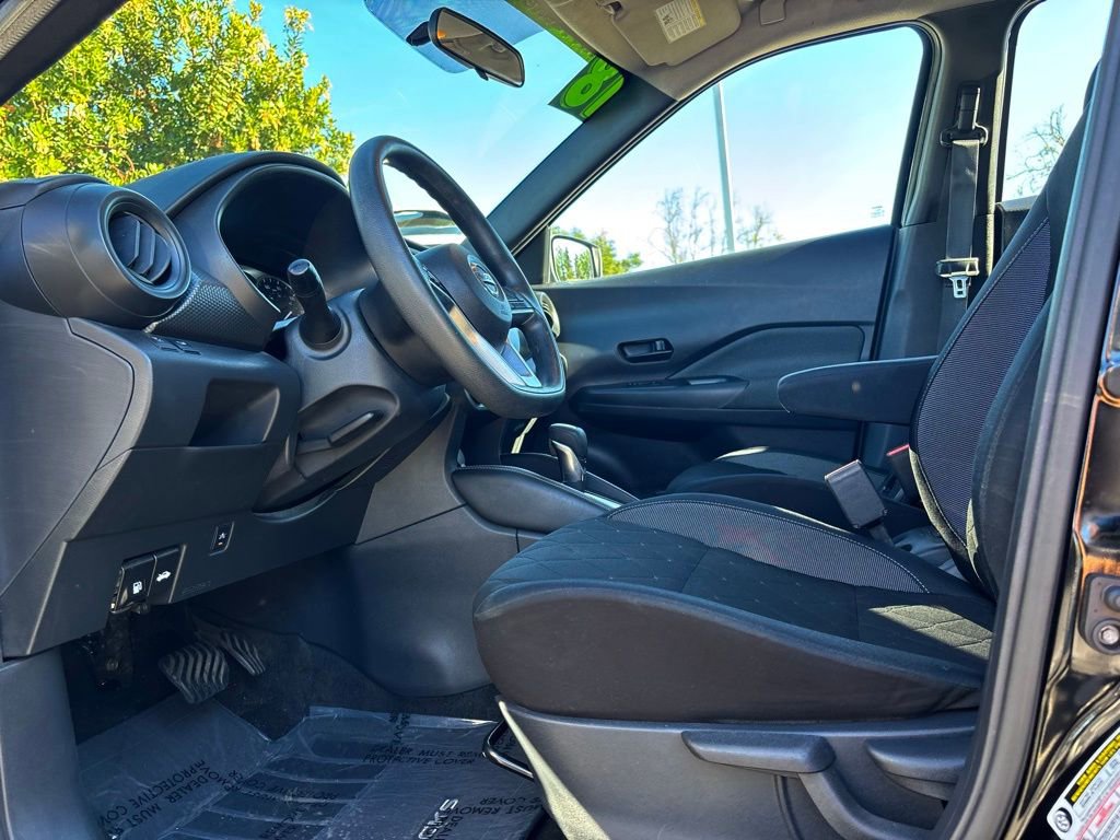 Used 2018 Nissan Kicks S image 12