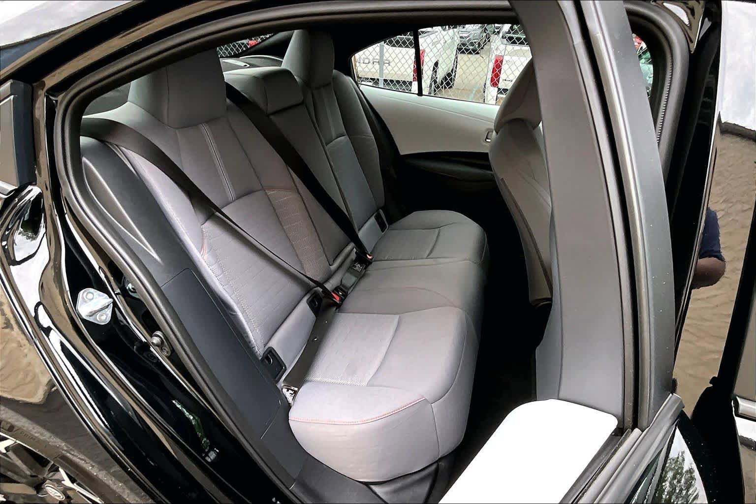 Used 2025 Toyota Corolla FX w/ Convenience Package FWD image 18