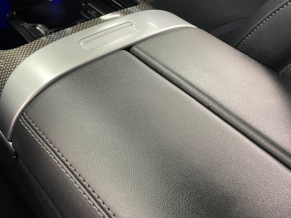 Used 2025 Mercedes-Benz C 36 AMG S image 41